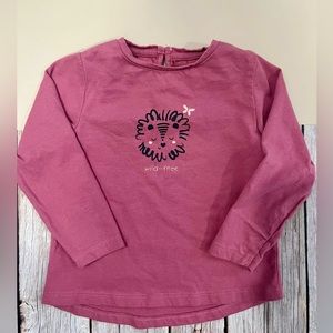 Girls long sleeve shirt. Brand not in US